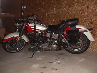 1976HarleyDavidsonFLH.jpg (12203 bytes)